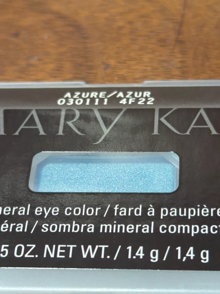 Mary Kay Mineral Eye Color- Azure NEW in Box- Discontinued - Image 3 of 4