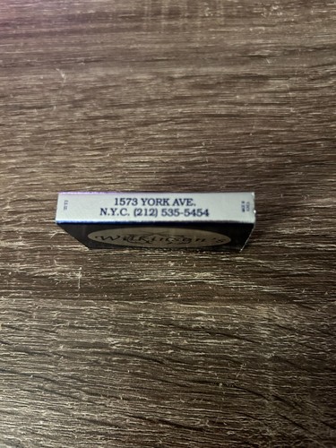 Rare Vintage Matches MATCHBOX york ave New York City Wilkinson's Restaurant EX - Picture 2 of 3