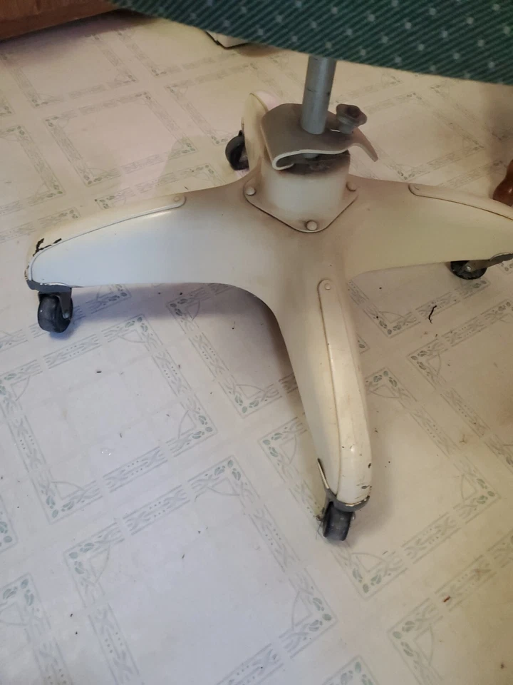 Cadeira de escritório antiga Cosco Tanker MCM assento e encosto de tecido  - Imagem 3 de 4