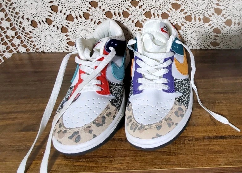 Nike Dunk Low Safari Mix Women's Size 7 Sneakers Lace Up