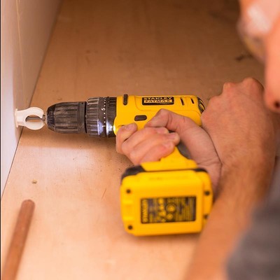 Stanley Fatmax Kompakt-Bohrschrauber mit 2 Lithium-Batterien 10,8 V 1,5 Ah E