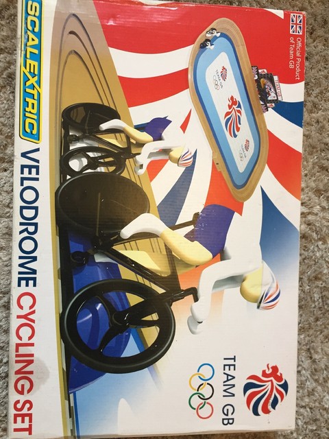 scalextric velodrome cycling set