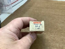 1969-71 FORD 8 CYLINDER-AUTOLITE# DP-5 NOS OEM IGNITION POINT SET; NEW
