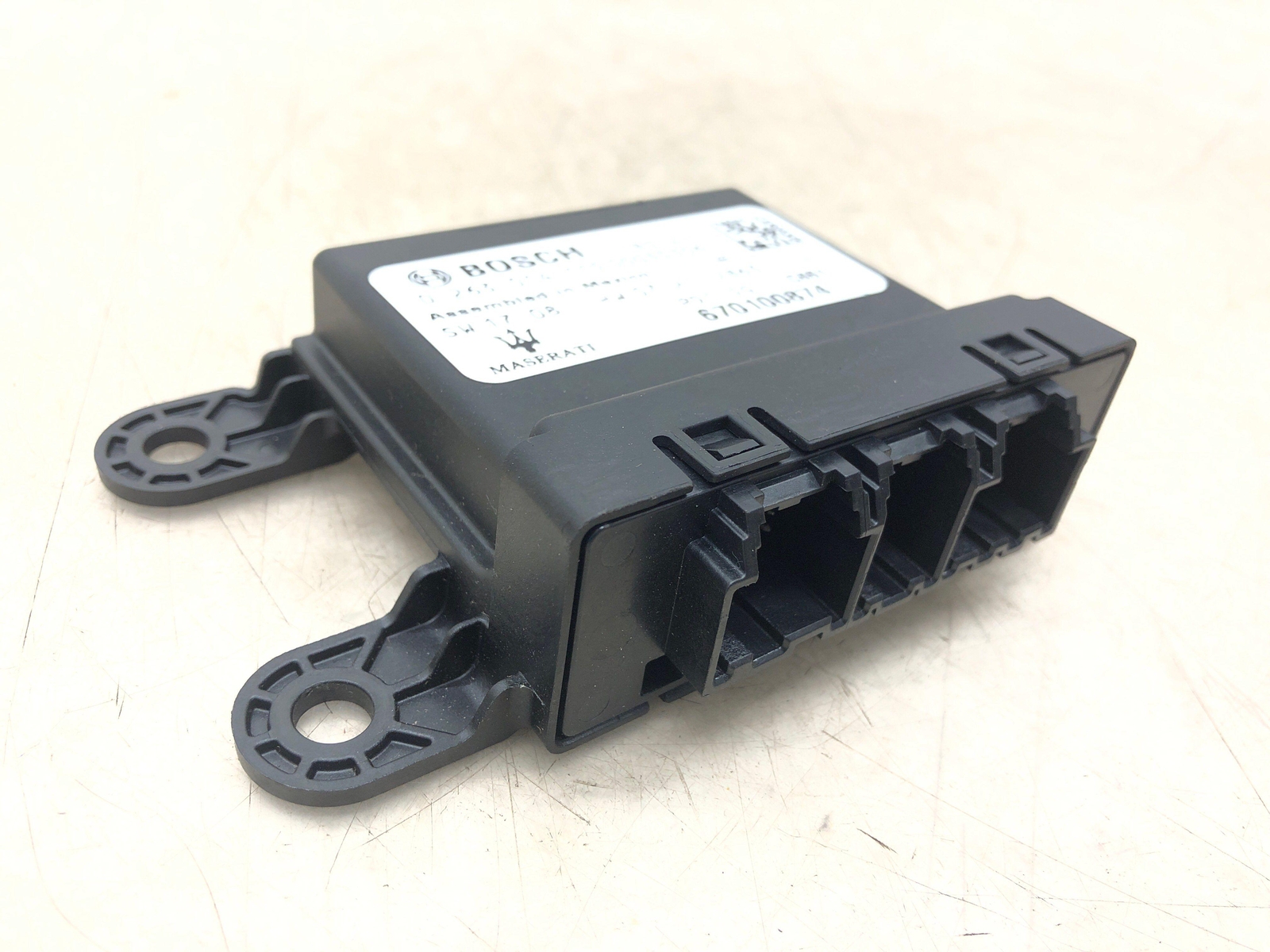 2017-2022 MASERATI LEVANTE PARK ASSIST CONTROL MODULE 670100874 OEM