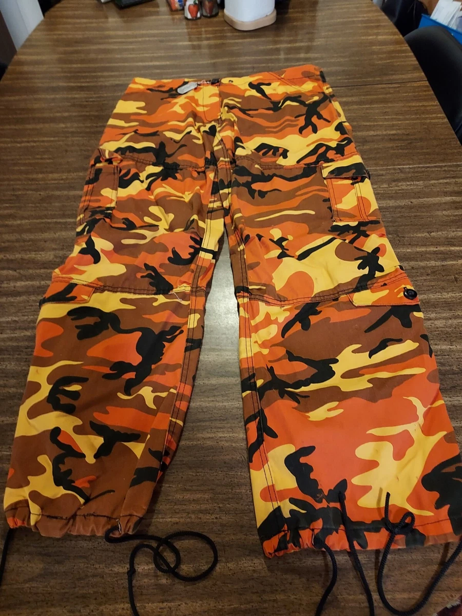 Camo pants shop womens orange