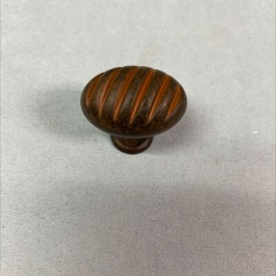 1-3/8'' Oval Milan Knob Rust