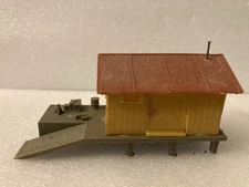 HO Scale Elevated Freight Platform II 11974-S3069-725