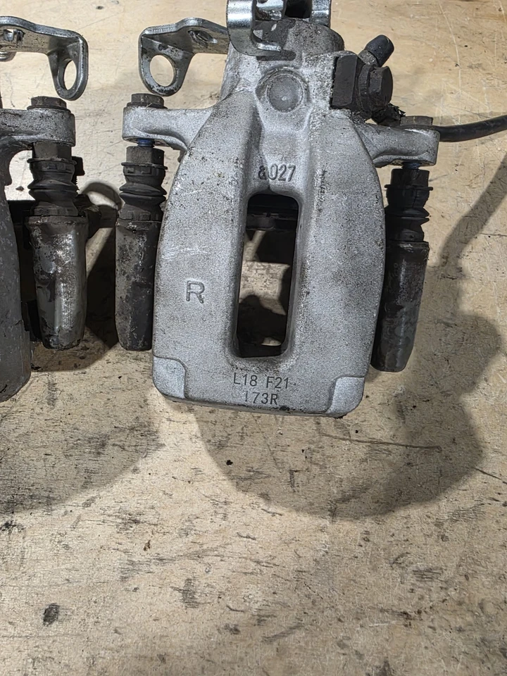 Vw Mk4 Golf Bora  256mm Rear Calipers Brakes Audi S3 8L R32 Tt 8n 4wd 4 Motion - Image 3 of 4