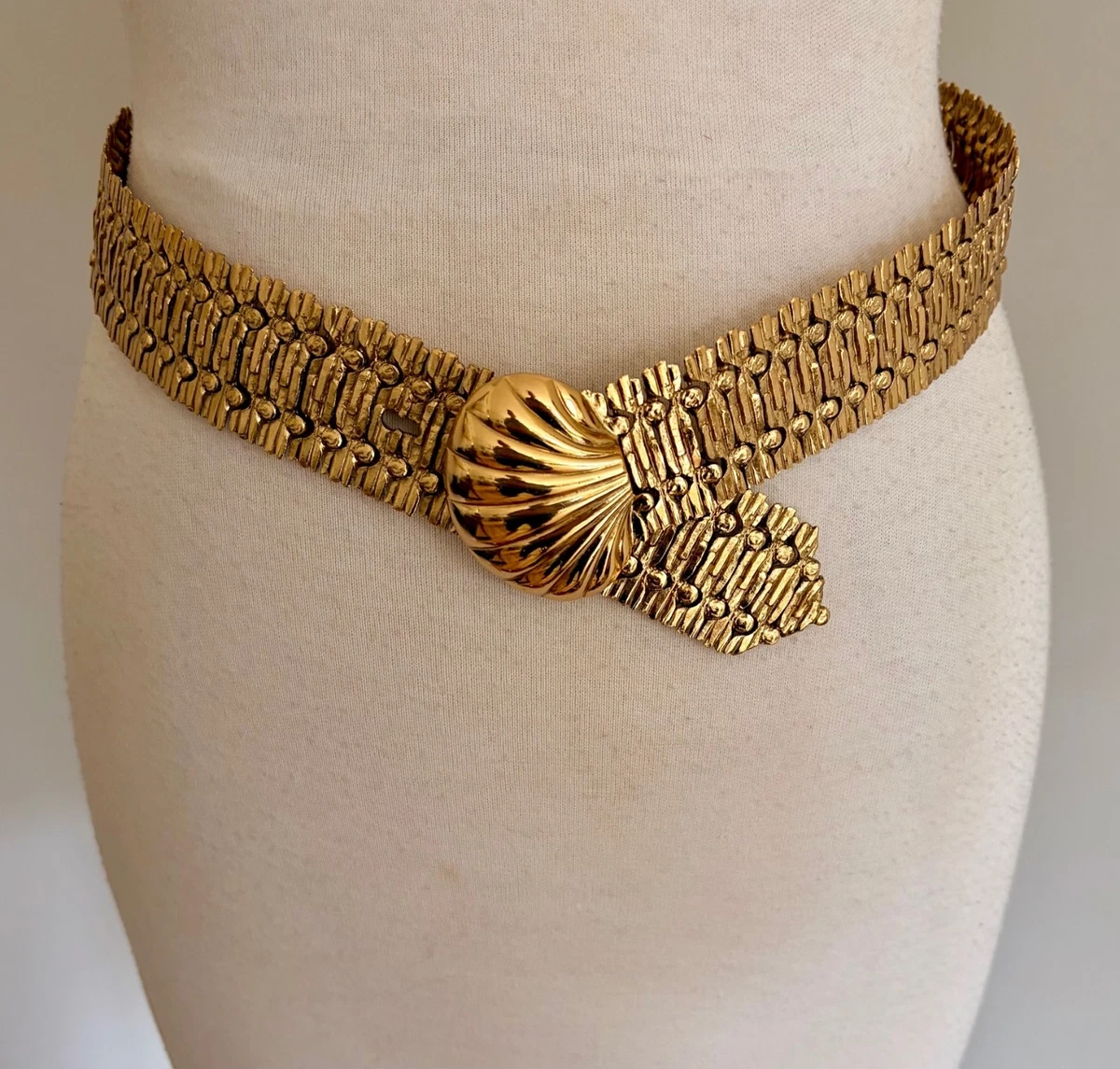 Preços baixos em Cintos Saint Laurent tamanho M para mulheres | eBay