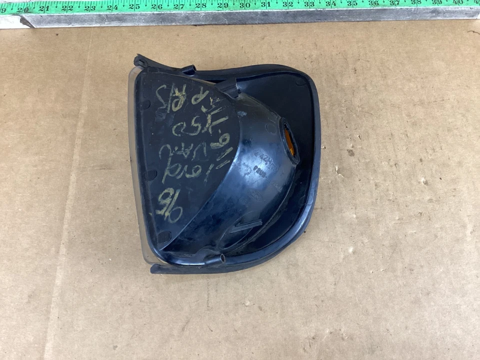 Luz intermitente esquina lado pasajero delantero derecho furgoneta Ford E-350 1992-2000 Foto 4 de 4