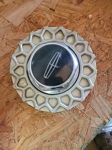 1990-1997 Lincoln Town Car OEM Wheel Center Cap Hubcap Silver Mesh