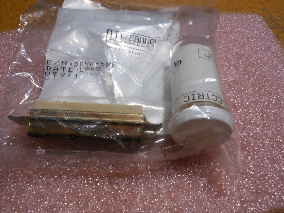 ITT D-SUB CONNECTOR 50POS With CONTACTS # DDMA50P NSN: 5935-01-457-3099 - Image 2 of 4