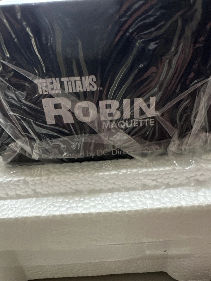 DC DIRECT TEEN TITANS ROBIN ANIMATED MAQUETTE STATUE 519/800 NEW - Image 4 of 4