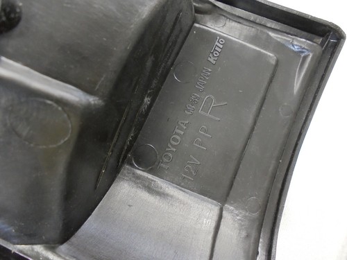 1992-97 Toyota Land Cruiser Fj80 Fj82 Fzj80 Tail Lamp Light Right Off Side to ZA - Picture 6 of 12