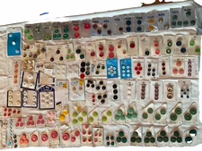 Majestic Elan Le Chic Le Mode Vintage Buttons on original cards huge lot