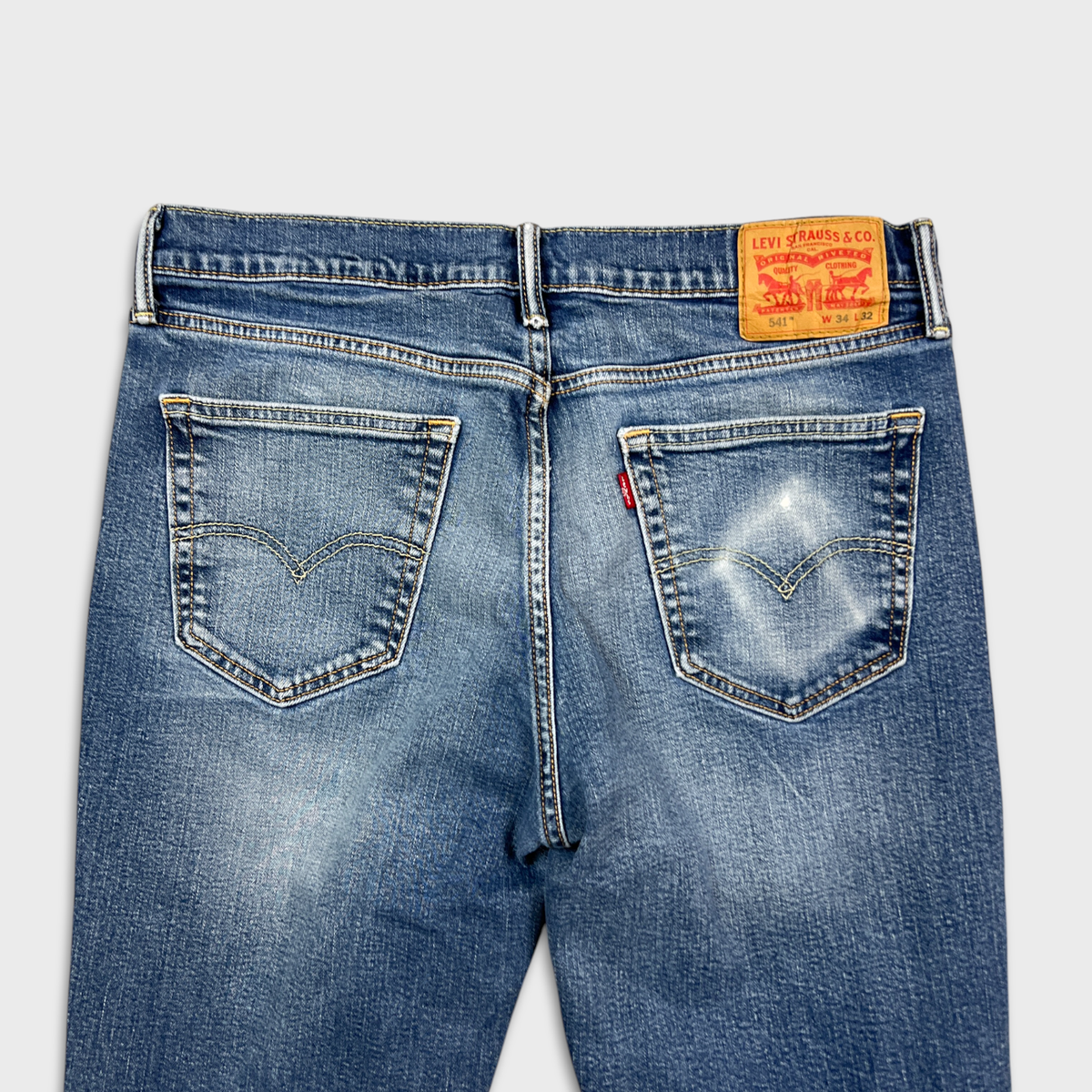 Levi's 541 Jeans Mens 34x30 Blue Athletic Taper Dark Wash