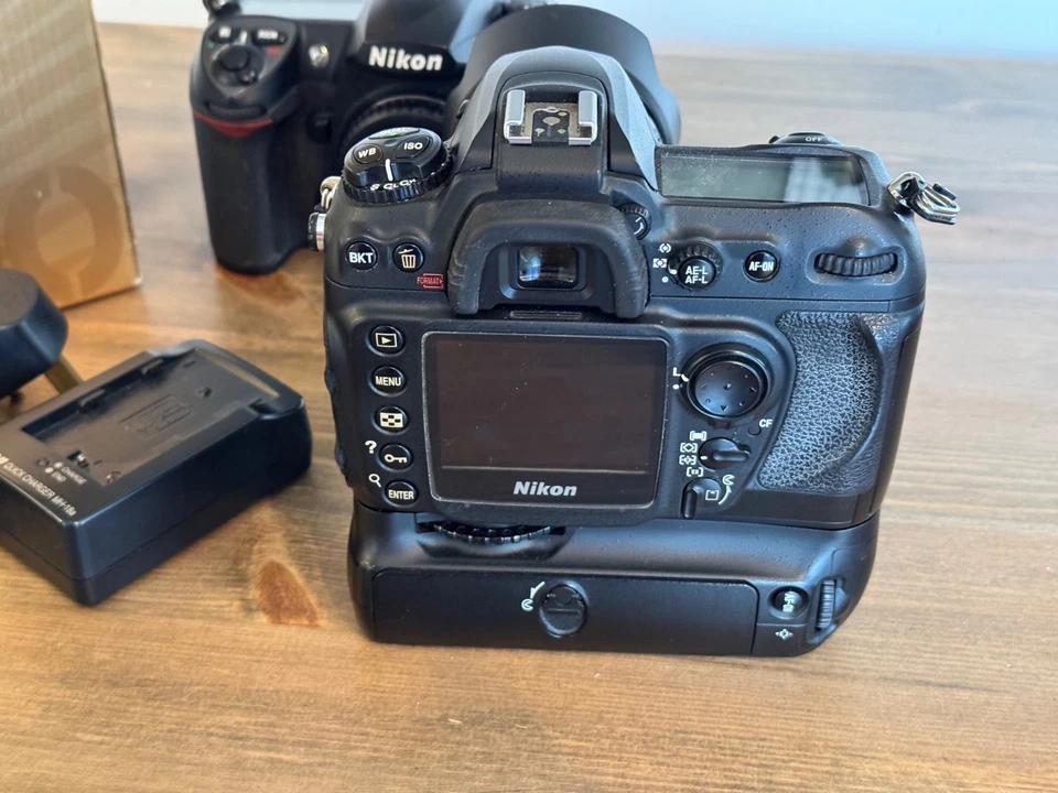 Nikon D200, photo 4 of 5