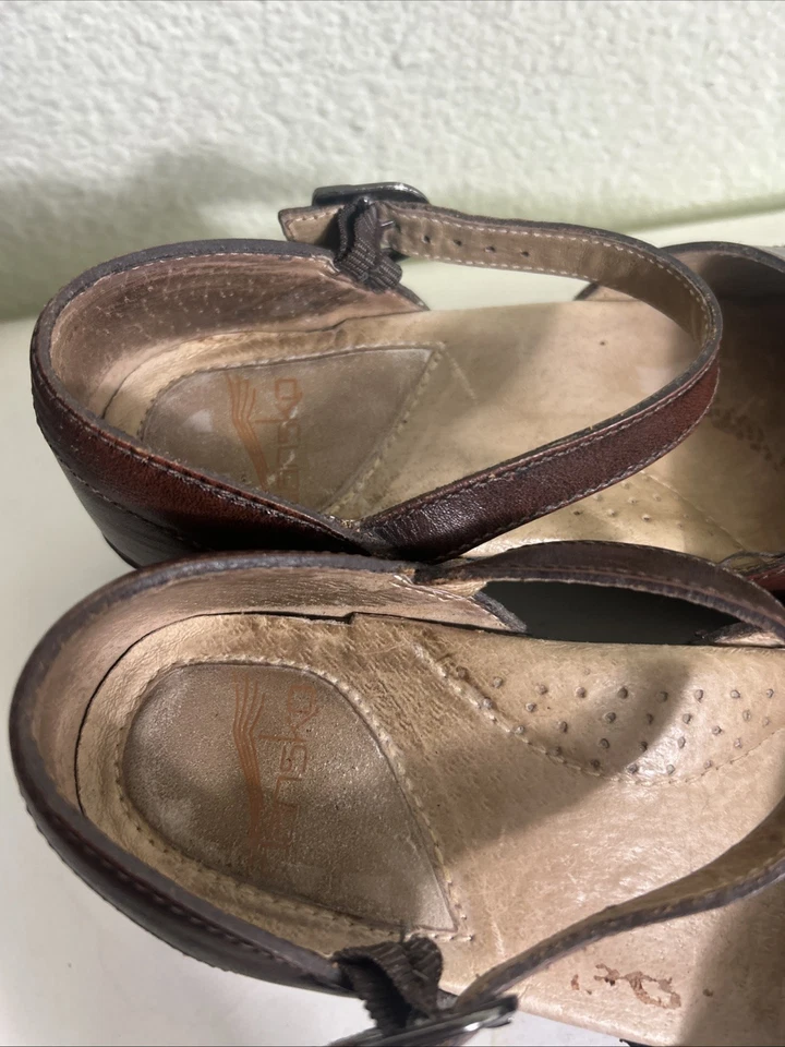 Dansko Sally Mary Jane-Tipo Tacones Bloque Cuero Marrón Correa al Tobillo Talla 38 EE. UU. 8 Foto 4 de 4