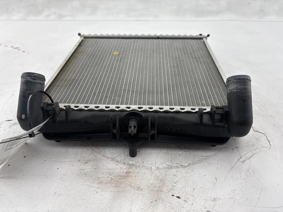 Radiador derecho de refrigeración del motor Porsche Boxster 1997-2004 OEM Foto 3 de 4