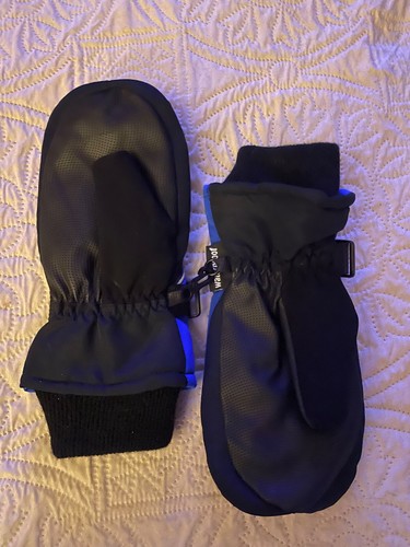 C9 Champion Brand Quality WATERPROOF Warm Reflective Snow Mittens Kids Size 4-7 - Picture 2 of 5