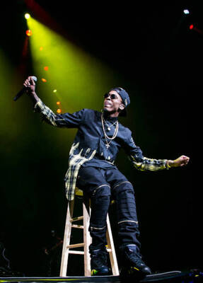 August Alsina at The Palace of Auburn Hills on November 4 in Aub- 2014 Photo 28