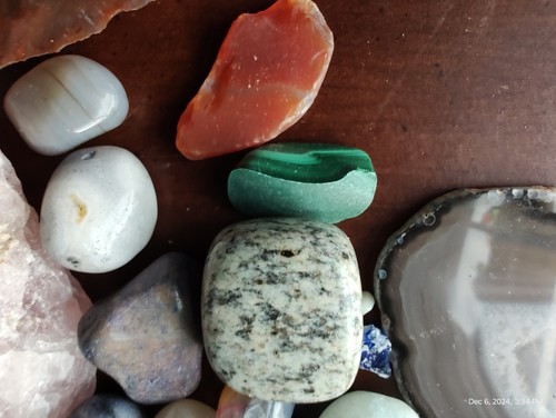 Gemstone Mix Healing and Reiki 2lb Mixed Lot Polished Rocks and Natural Stones - Picture 40 of 59