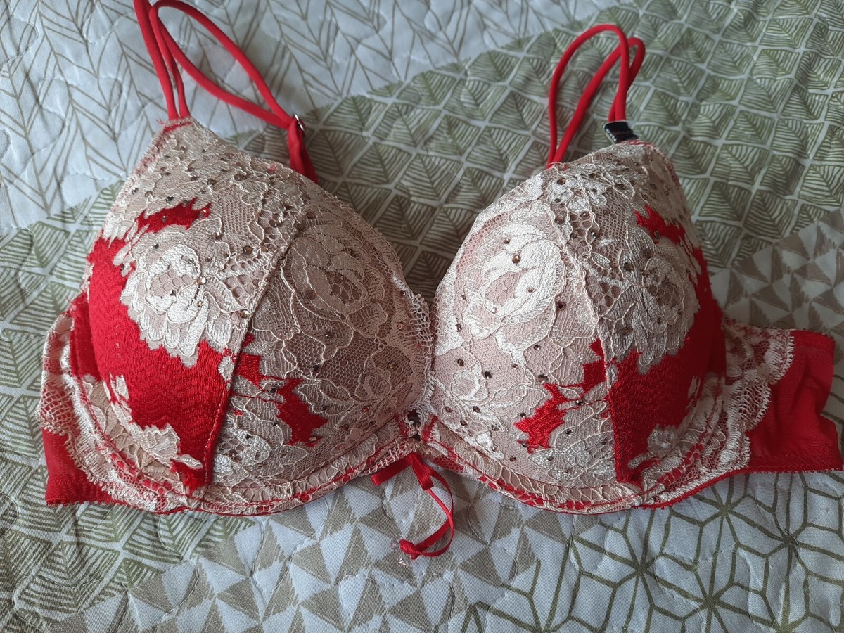 SET NEW VICTORIA SECRET Bombshell Bra & string panty