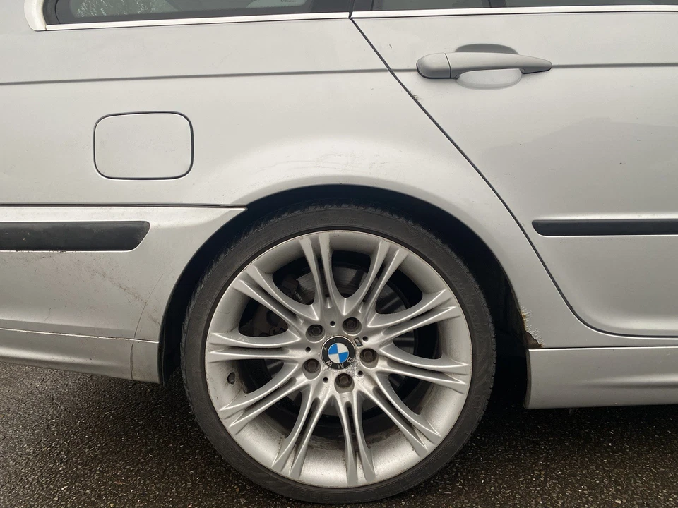 BMW e46 330d SE Touring Silver Manual - Image 3 of 4