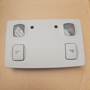 Innenraumleuchte Audi A6 4B 4B0947303 Innenleuchte Leseleuchte