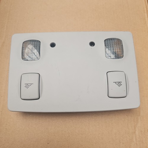 Innenraumleuchte Audi A6 4B 4B0947303 Innenleuchte Leseleuchte