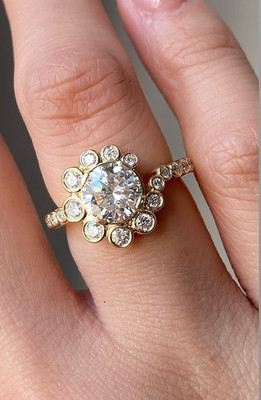 New 1.35Ct White Round Cut Moissanite Bezel 925 Sterling Silver Party Wear Ring