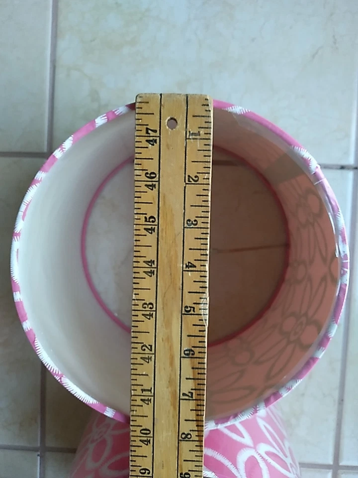 Conjunto de 2 abajures floridos rosa e branco quente ainda em invólucro plástico - Imagem 4 de 4