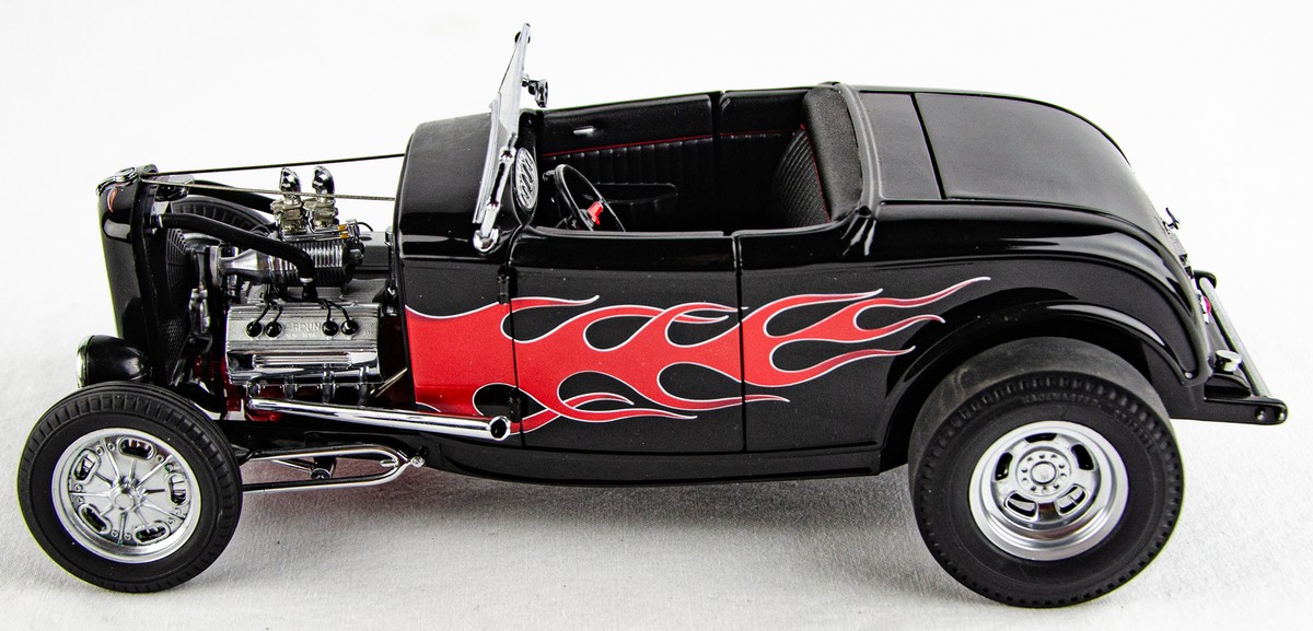 ミニカー GMP VINTAGE DEUCE  1/18 GMP Vintage Deuce Series Release#1 1932 Ford Highboy Tom's