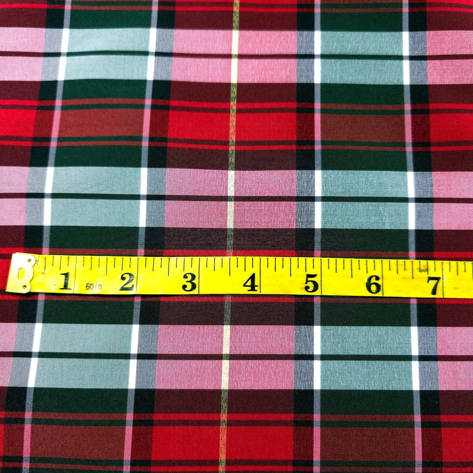Vacaciones de Navidad Rojo Avaricia Blanco Tartán Cuadros Imitación Seda Tafetán 58" por Yarda Foto 3 de 4