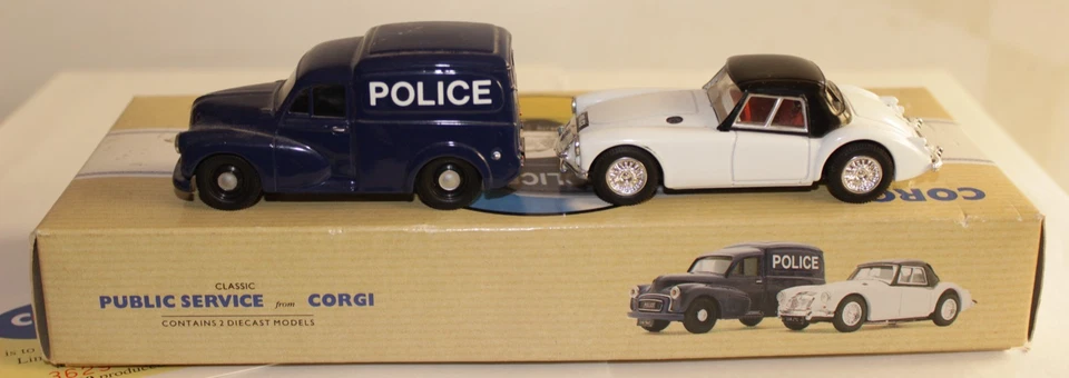 1993 Boxed Mattel Corgi 97722 South Wales Police Set Limited Edition - Image 4 of 4