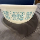 Pyrex Amish Butterprint #403 Turquoise on White Opal 2 1/2 Qt Mixing Bowl O-TBP