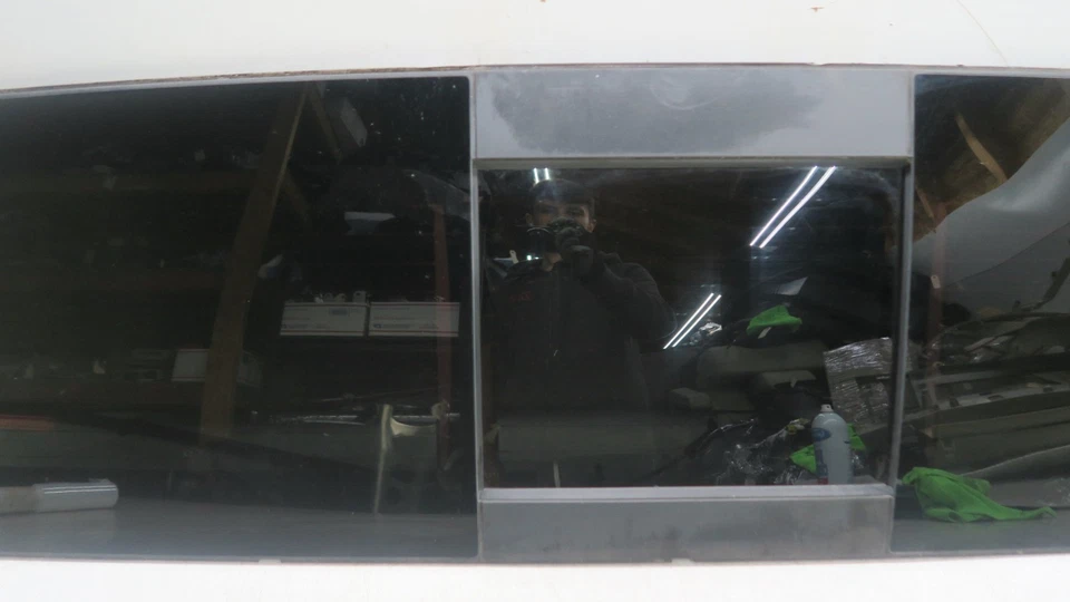 Ram 1500 2014-2018 OEM parabrisas trasero eléctrico con motor Foto 4 de 4