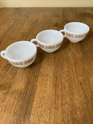 Vintage Pyrex Copper Filigree Tea Coffee Cup 701 Corning Milk Glass EUC Set of 3