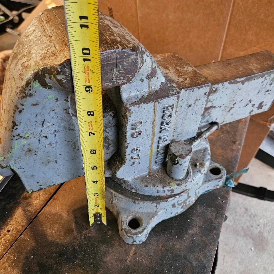 Tornillo giratorio Rock Island 574 4 1/2" Foto 4 de 4