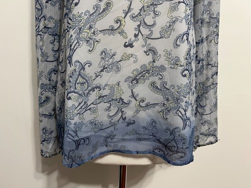 Motherhood Maternity Top Blouse Periwinkle Paisley Ombré w/Sequin Trim Sz L NWOT - Picture 4 of 17