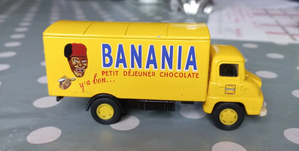 1/72 CORGI BANANIA camion de livraison Ford Thames trader - Photo 1/1