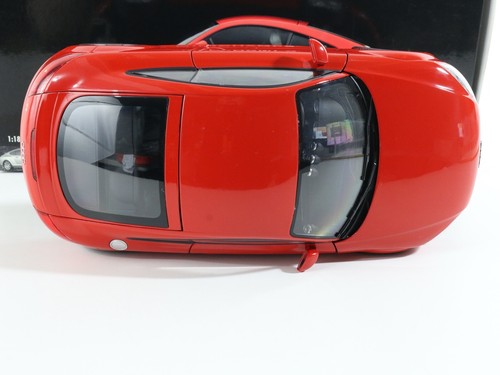 2006 Audi TT Roadster Red Minichamps 1:18 Model Car 100 015021 RARE - Picture 4 of 7