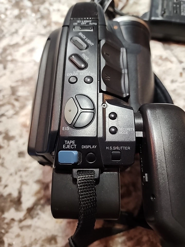 Panasonic PalmSight Camcorder PV-L657 Used Black W Charger Palmcorder VHS C  - Image 2 of 4