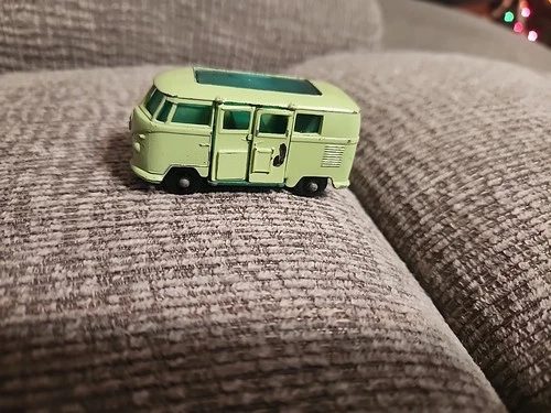 Vtg Lesney Matchbox Series No 34 Volkswagon Caravette Diecast Toy Vehicle