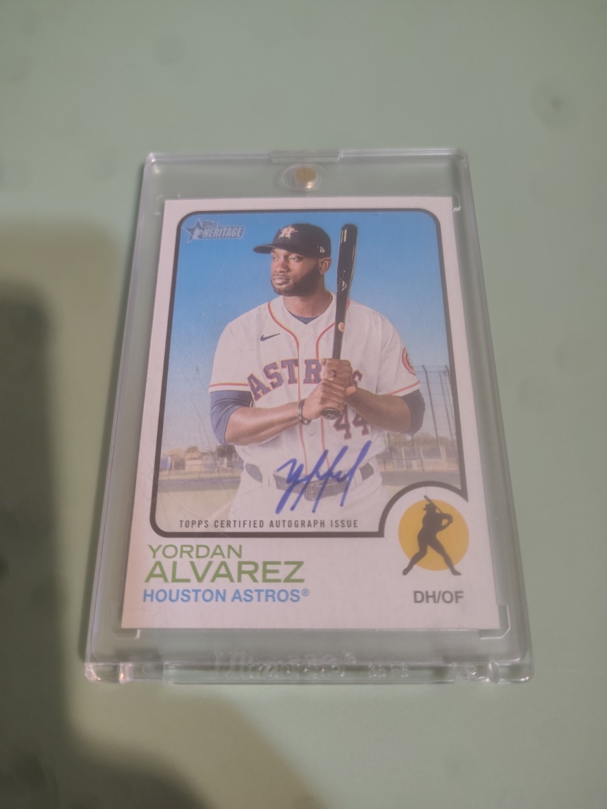 2022 Topps Heritage - Real One Autographs Yordan Alvarez #ROA-YA (AU)