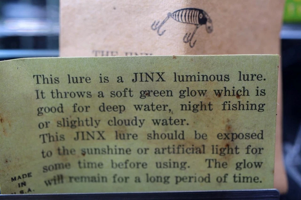 EN CAJA - Señuelo Fred Rinehart Jinx Resistente AMARILLO Barra CREMA BLANCO Cuerpo LYR LUMINOSO Foto 2 de 4