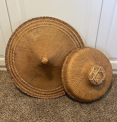 2 VINTAGE ASIAN STRAW BAMBOO HAT CHINESE COOLIE RICE PADDY  display picture 1