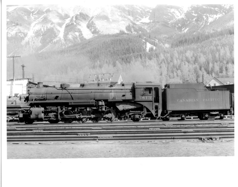 LL636B RP 1948/80s? CP CANADIAN PACIFIC RAILROAD ENGINE #5813 FIELD BC ...