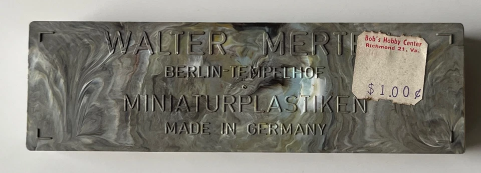 Vintage Walter Merten Box 908 Miniaturplastiken (HO Scale)Railroad Staff - Germ. - Image 4 of 4