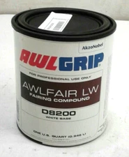 AkzoNobel AwlGrip D8200 Awlfair LW Trowelable Fairing Compound White Base 1 Qt